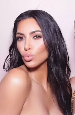 Kim Kardashian : The Reality star goes Nude for the umpteenth time 