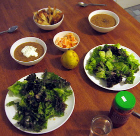 cauliflower leek soup with smoky pepper flakes and salad