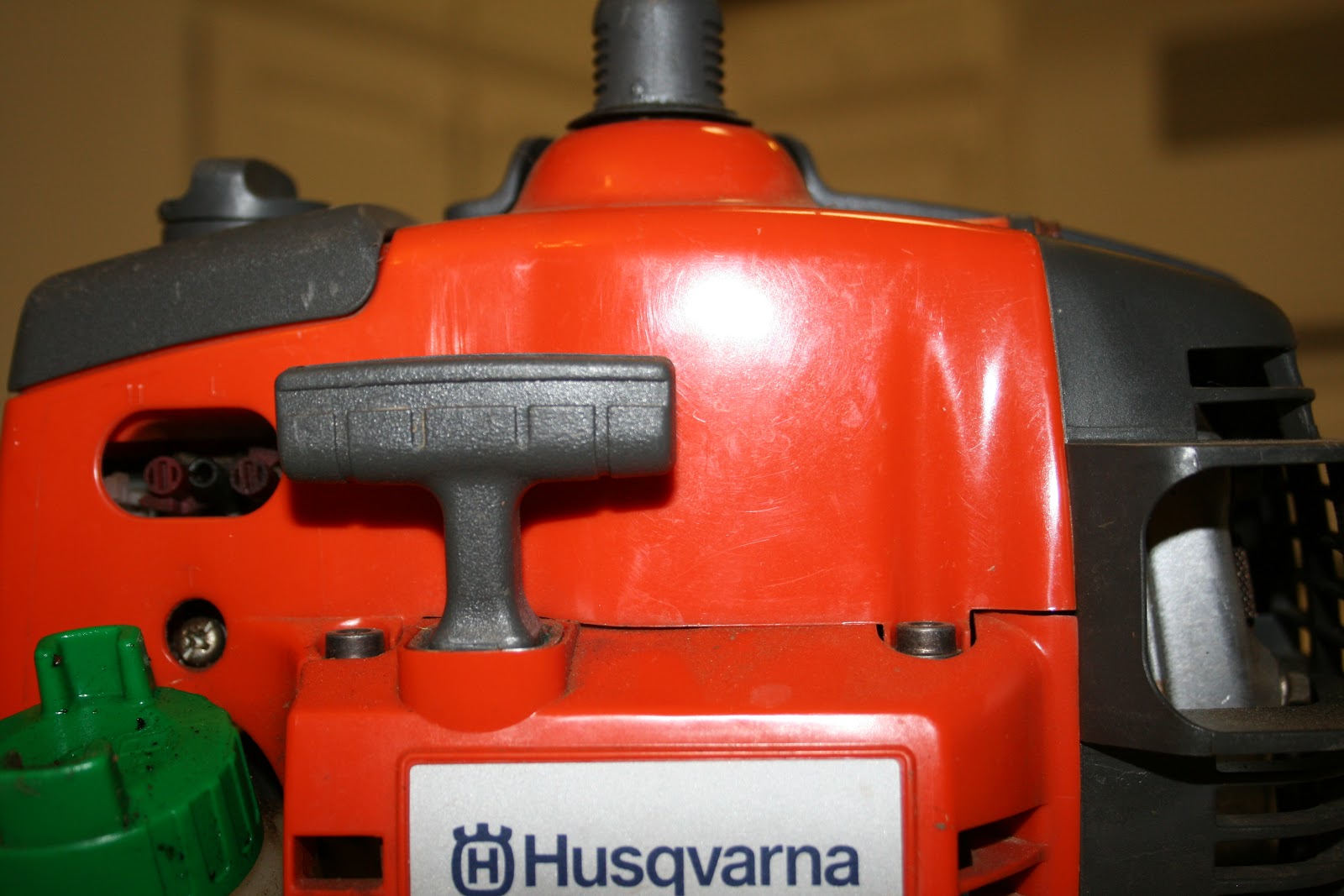 Bargain Barn Husqvarna Weed Eater 225