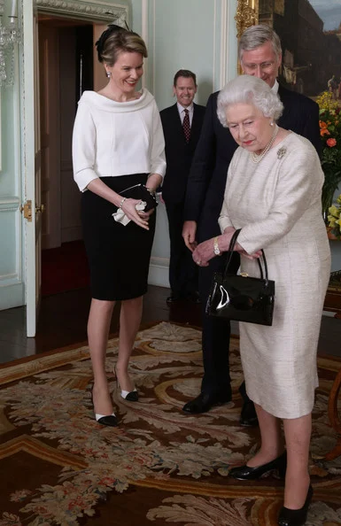 Queen Elizabeth met with King Philippe and Quen Mathilde at Buckingham Palace 