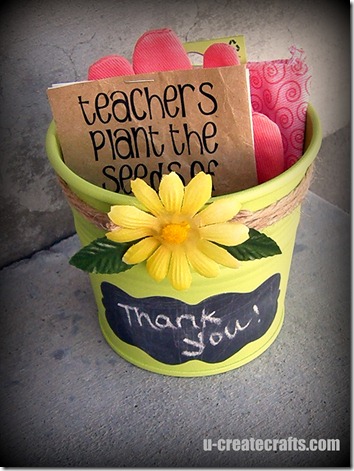 Gardening Gift {teacher appreciation} | Skip To My Lou