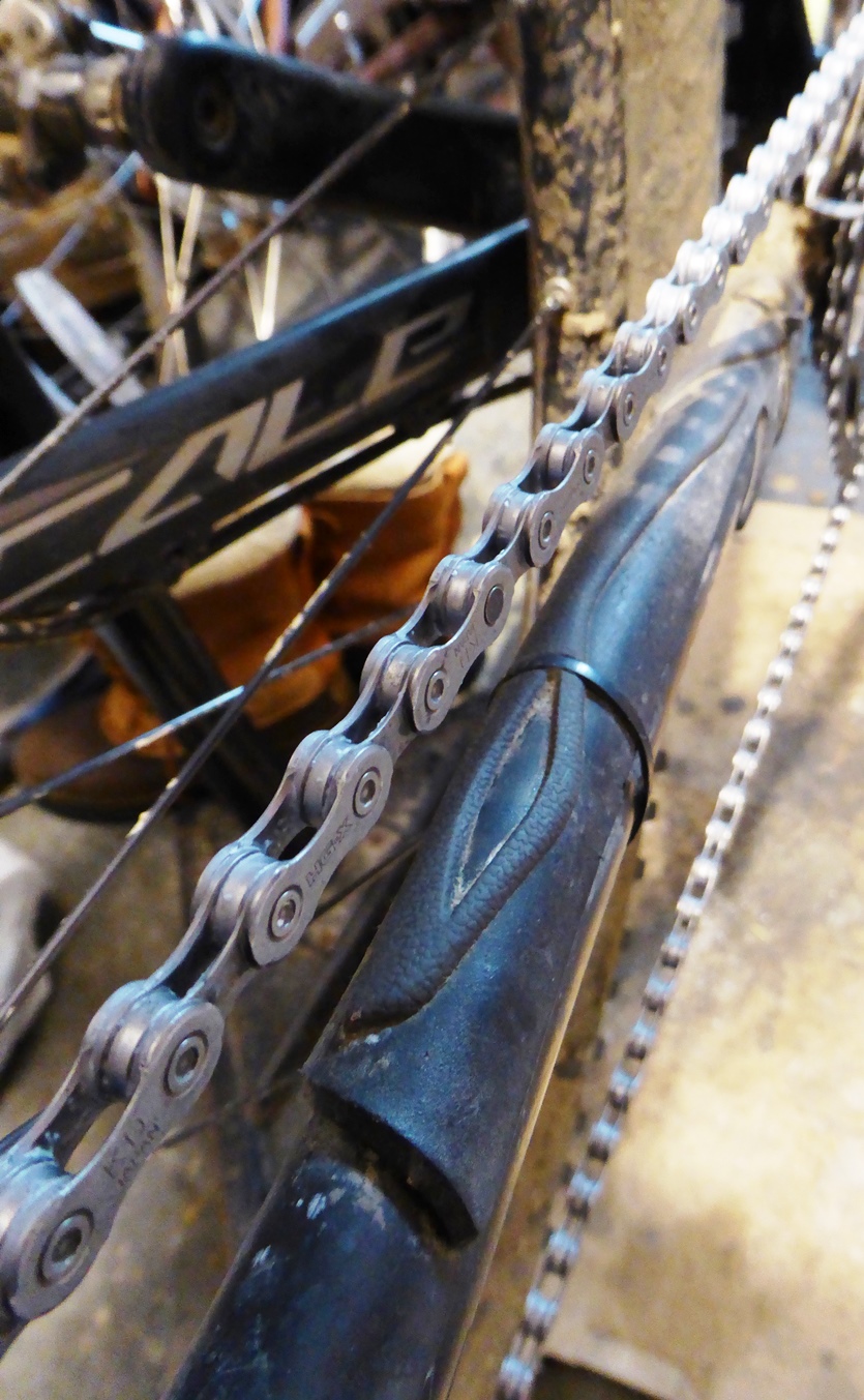 bike chain black grease