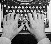 "UnderwoodKeyboard" by Infrogmation. Licensed under Public Domain via Wikimedia Commons