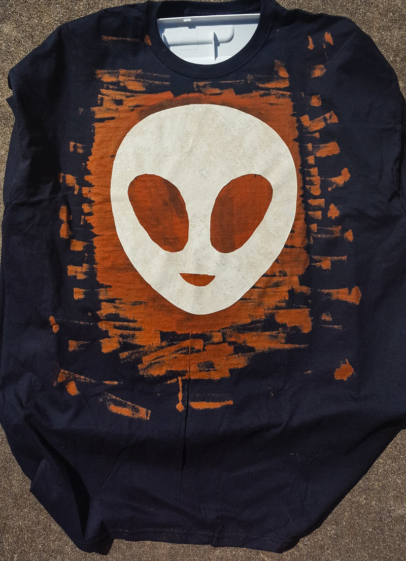 DIY // Alien T Shirt