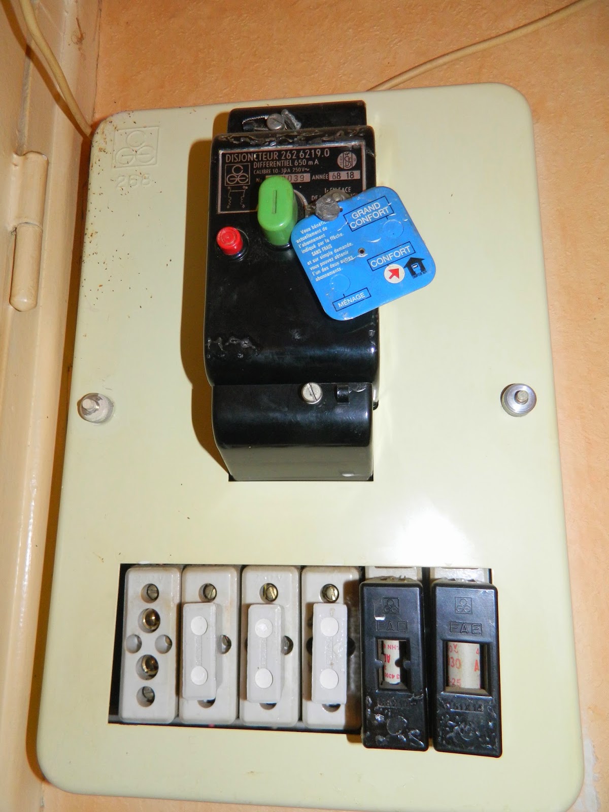 Rénover un appartement soimême Electricité