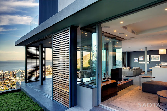 Open facade of South African modern house
