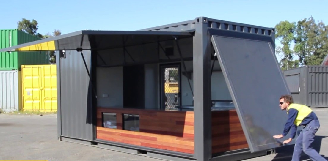 Container Bar made with used containers of 10 feet in size, with a