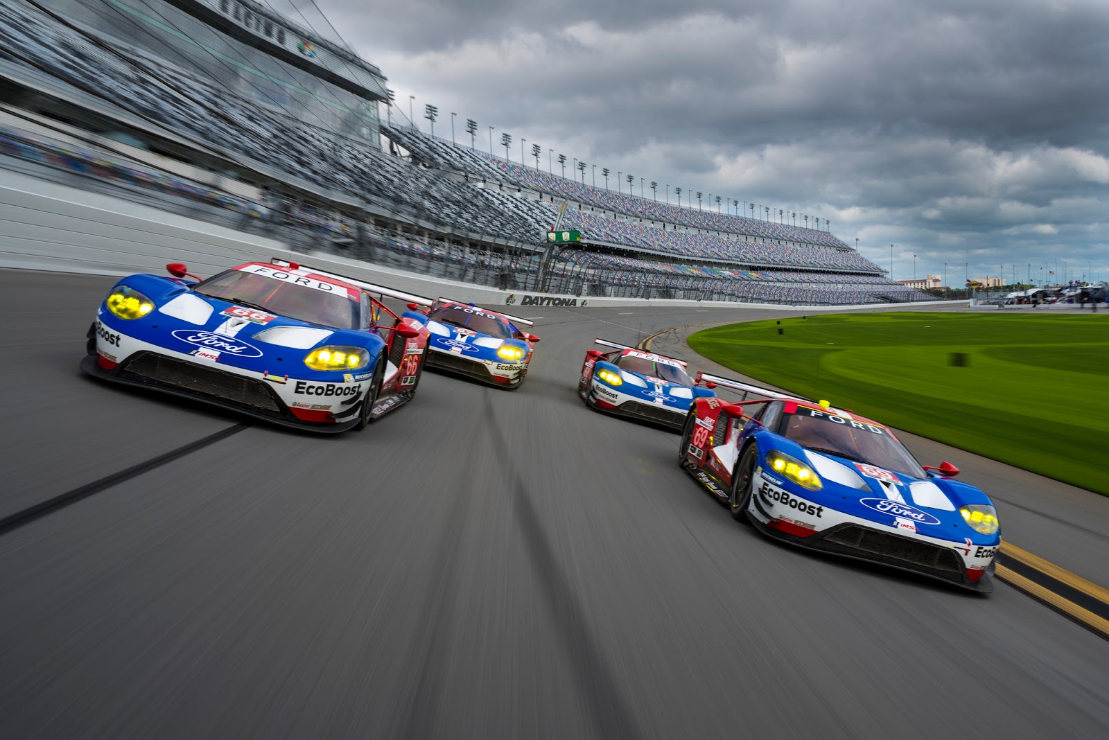 Ford Takes on Daytona