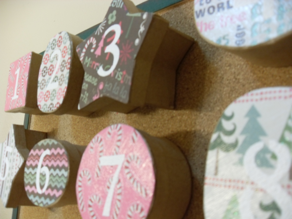 KnittyBittyMommy: Boxy Advent Calender Tutorial!