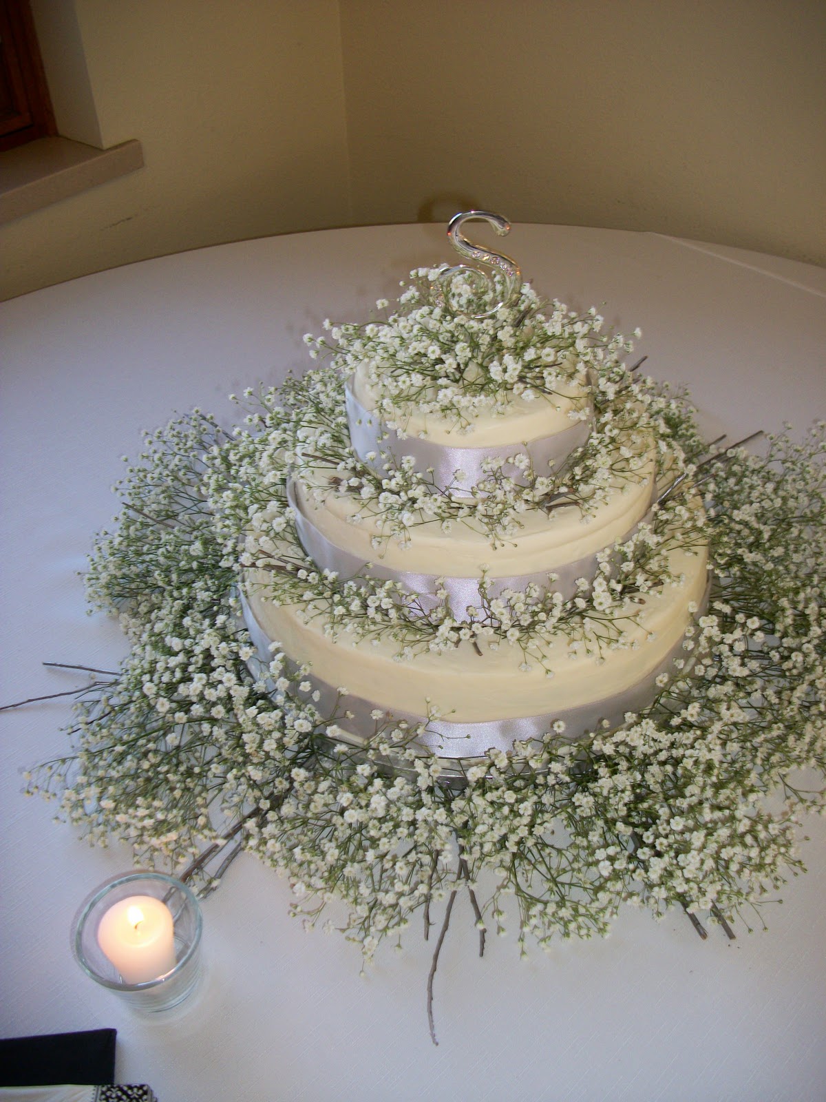 scratchbaker Jodie's Baby Breath and Sticks Wedding Cake