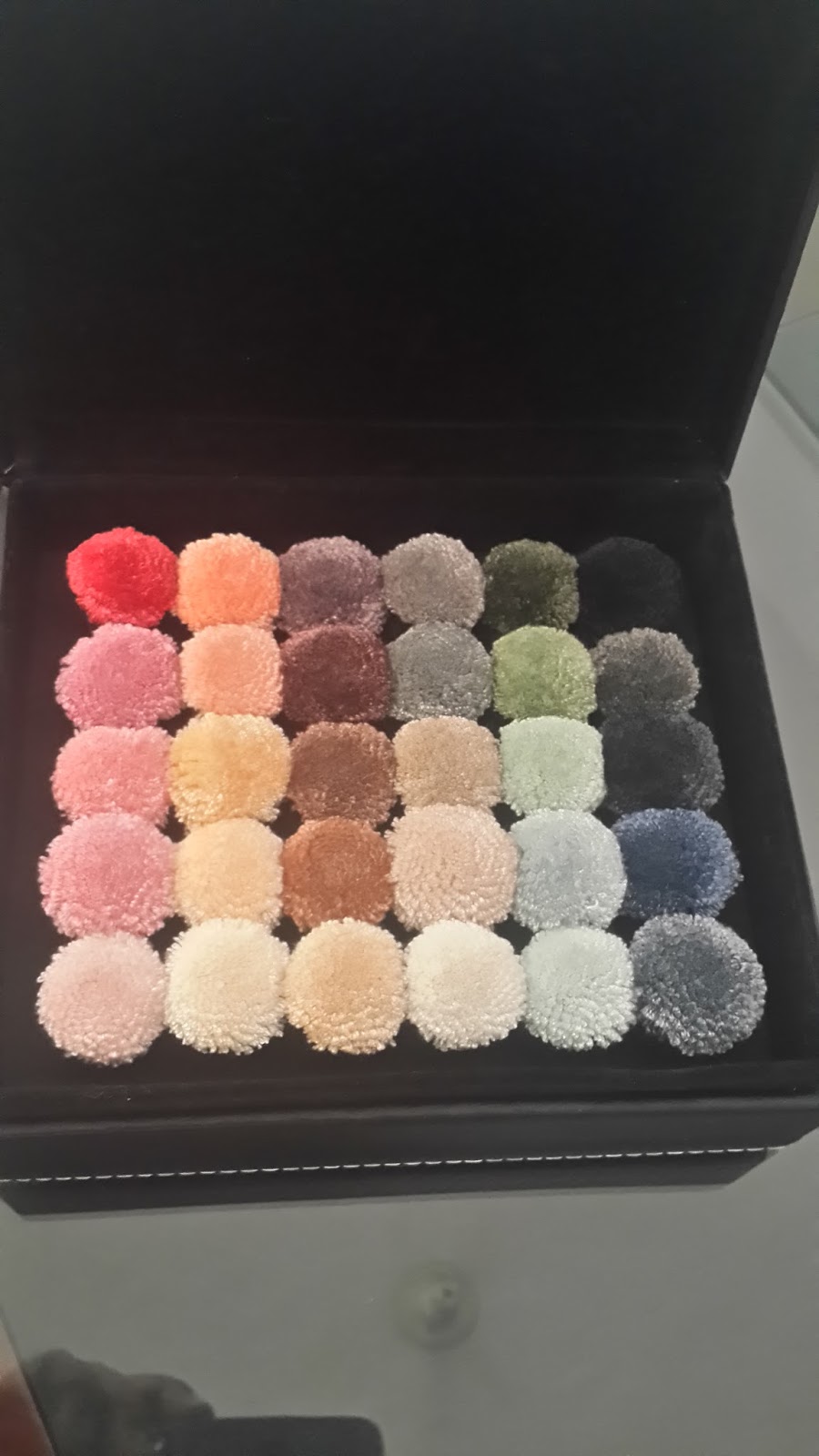 Color Pom Pom Box wool, viscose, silk, bamboo, cotton, nylon, acrylic