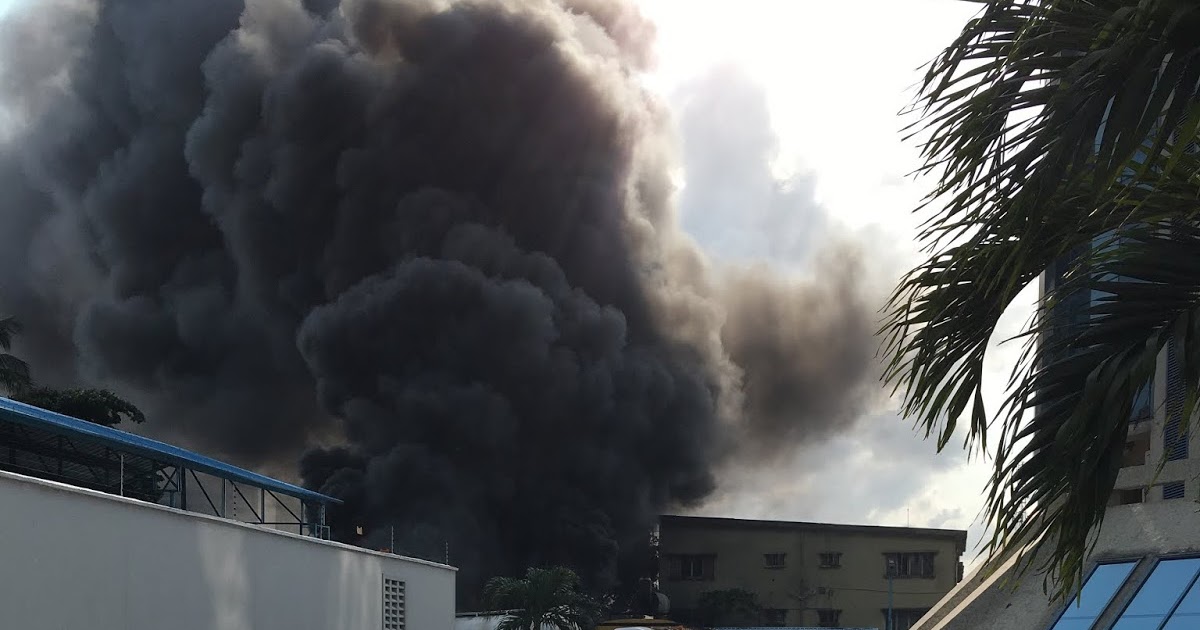 Tanker Explosion Causes Fire Outbreak In Victoria Island, Lagos Mr