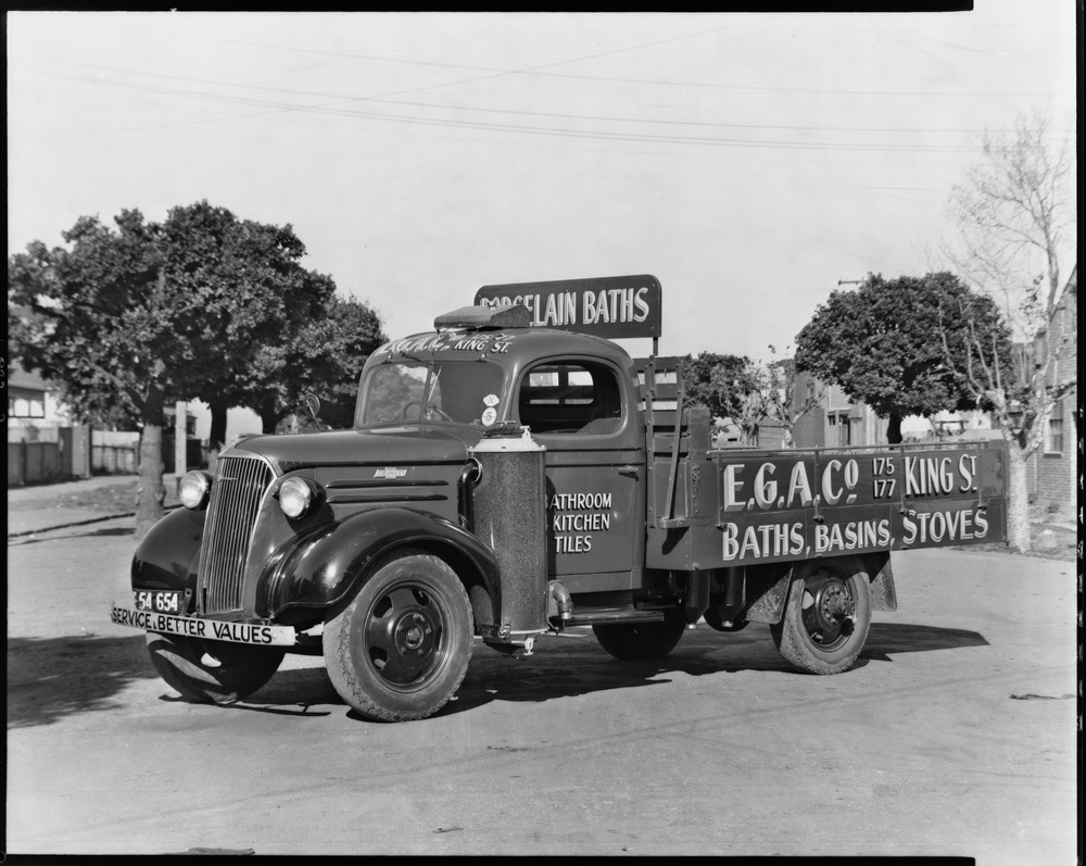 Historic Trucks Photographs from the Harold Paynting