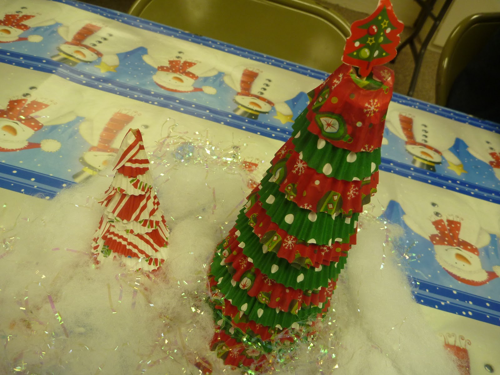 Outside the box! Cupcake liner Christmas trees