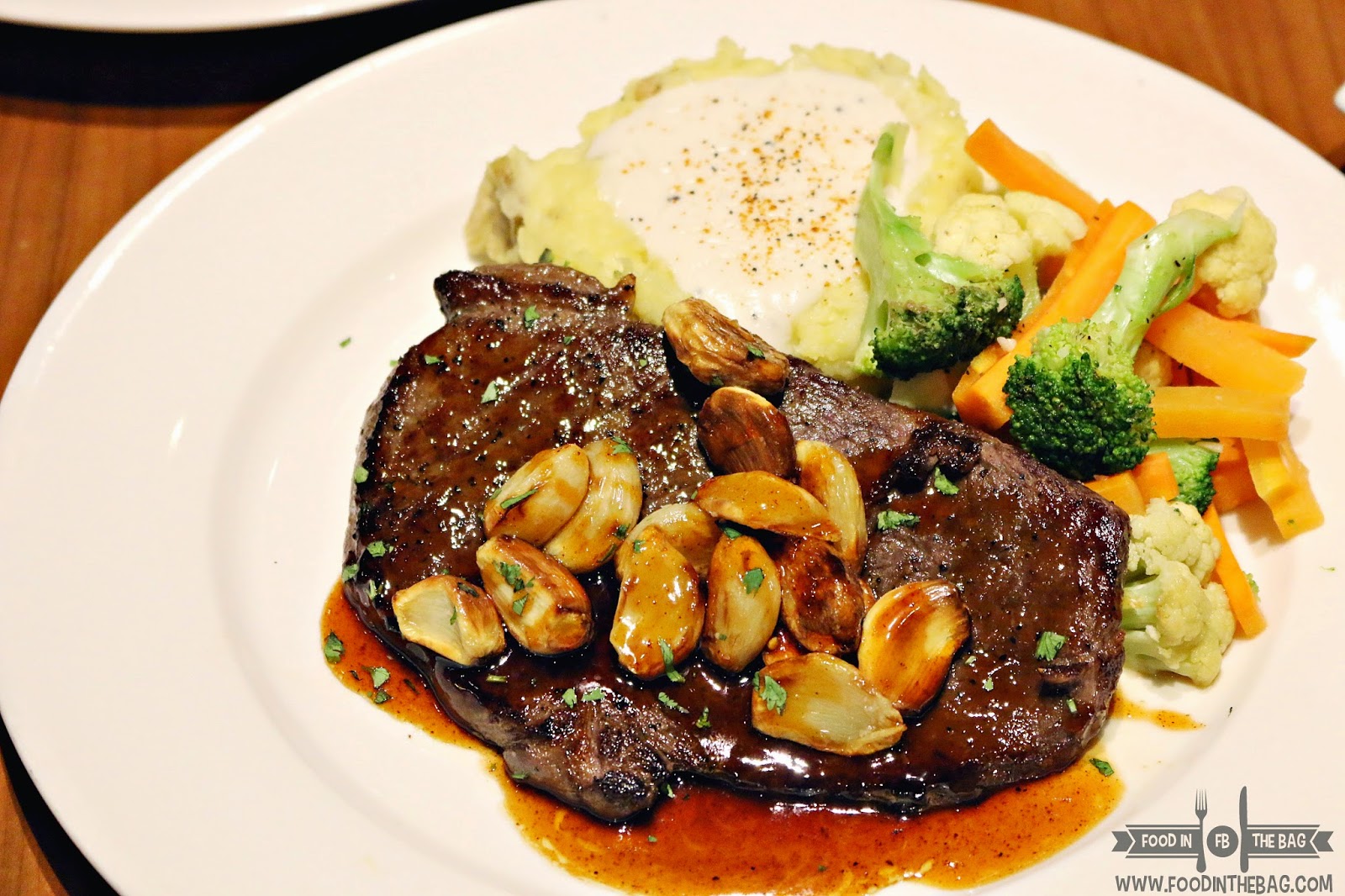 CHILI'S Greenhills and Donya's Baby Shower Food In The Bag