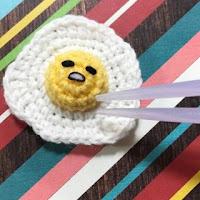 http://stuffsusiemade.blogspot.com.es/2017/04/gudetama-sunny-side-up-crochet-pattern.html