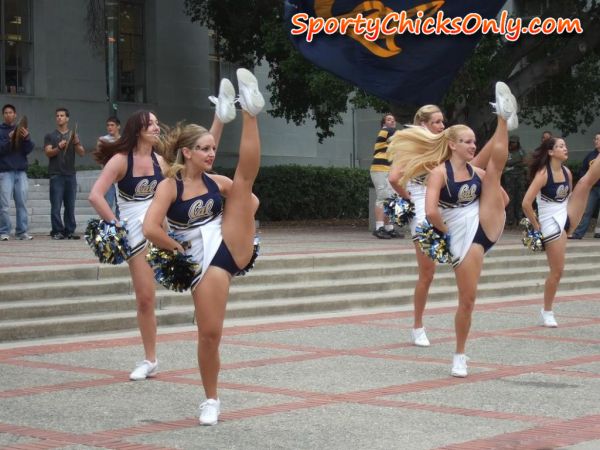 Flashing cheerleaders - 🧡 Pin on Chr.