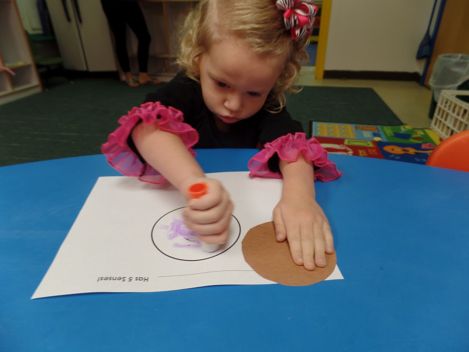 PEEP: 2's: Small muscles activities