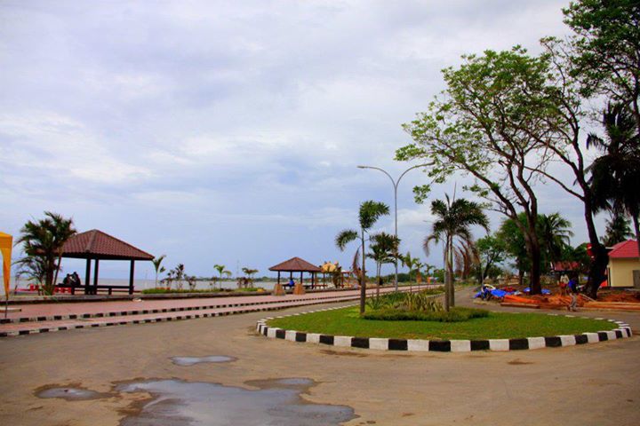 Pantai Marina Korong Batu Bantaeng