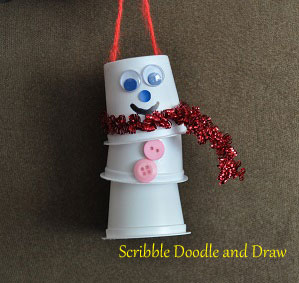 kids can use keurig pods to create cute Christmas ornaments
