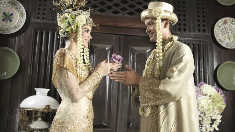 baju pernikahan adat betawi 
