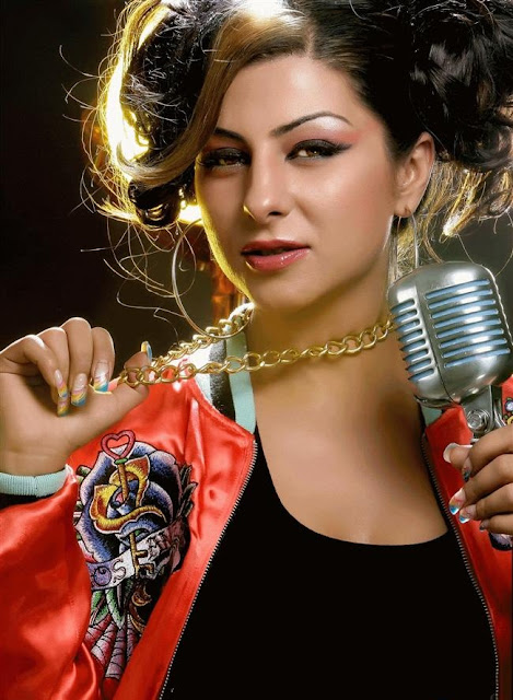 UK-Ind Rapper Hard Kaur playing in BCL(Box Cricket League) |Biography |Album |Songs
