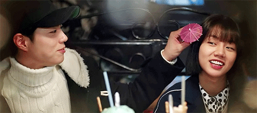 응팔 덕선이(혜리)한테 앵기는 택이(박보검) | 인스티즈