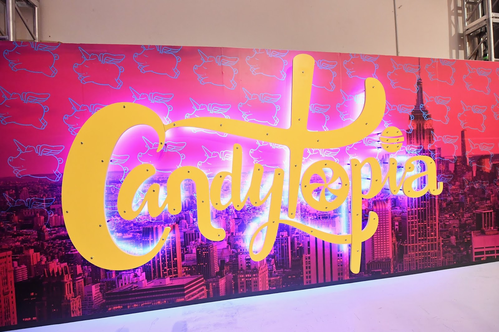 Candytopia Finds A Sweet Spot in Atlanta Two Stylish Kays