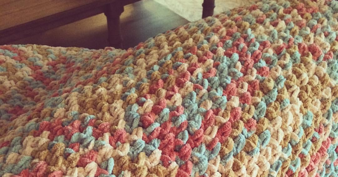 cozy-delight-moss-stitch-blanket-free-pattern