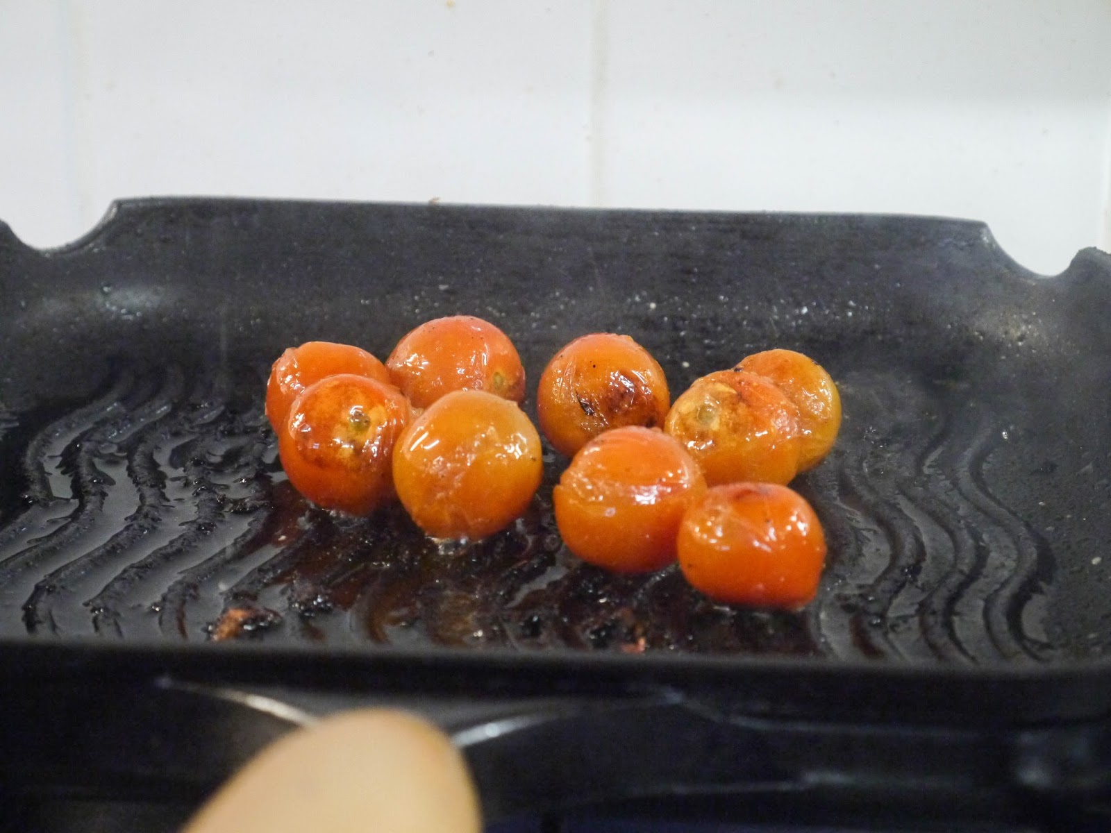 This Muslim Girl Bakes Turkish Chicken Kebabs with Tomato Chilli Sauce.