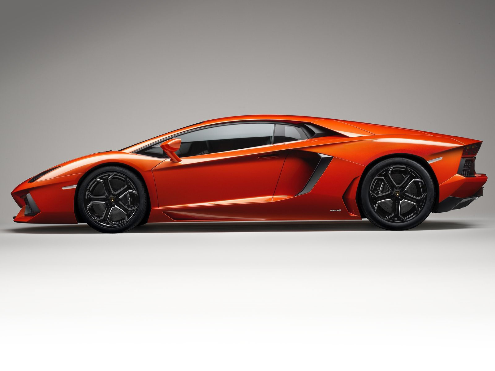 2012 Lamborghini Aventador LP700-4