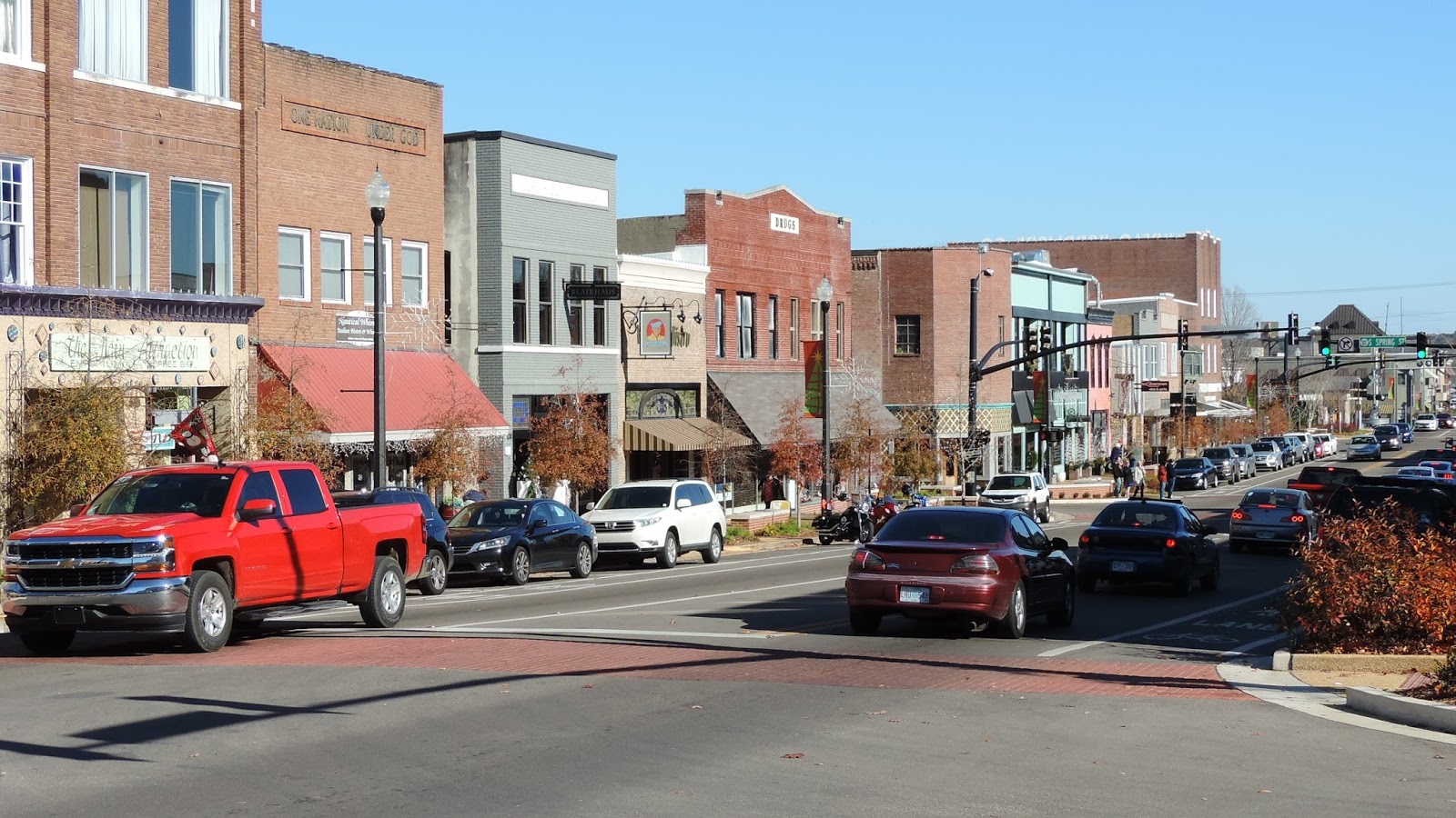 Travel with Kevin and Ruth Being tourists in Tupelo