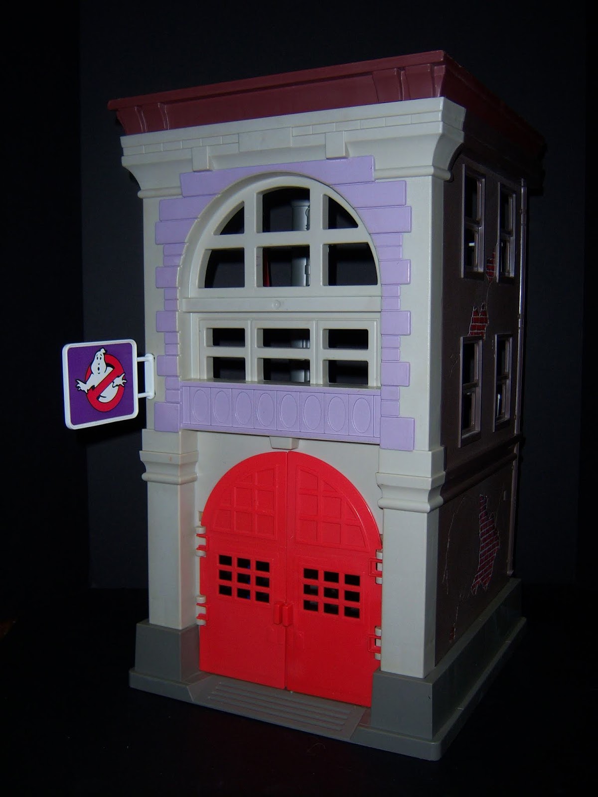 Kenner Real Ghostbusters Fire House Headquarters Playset Weird