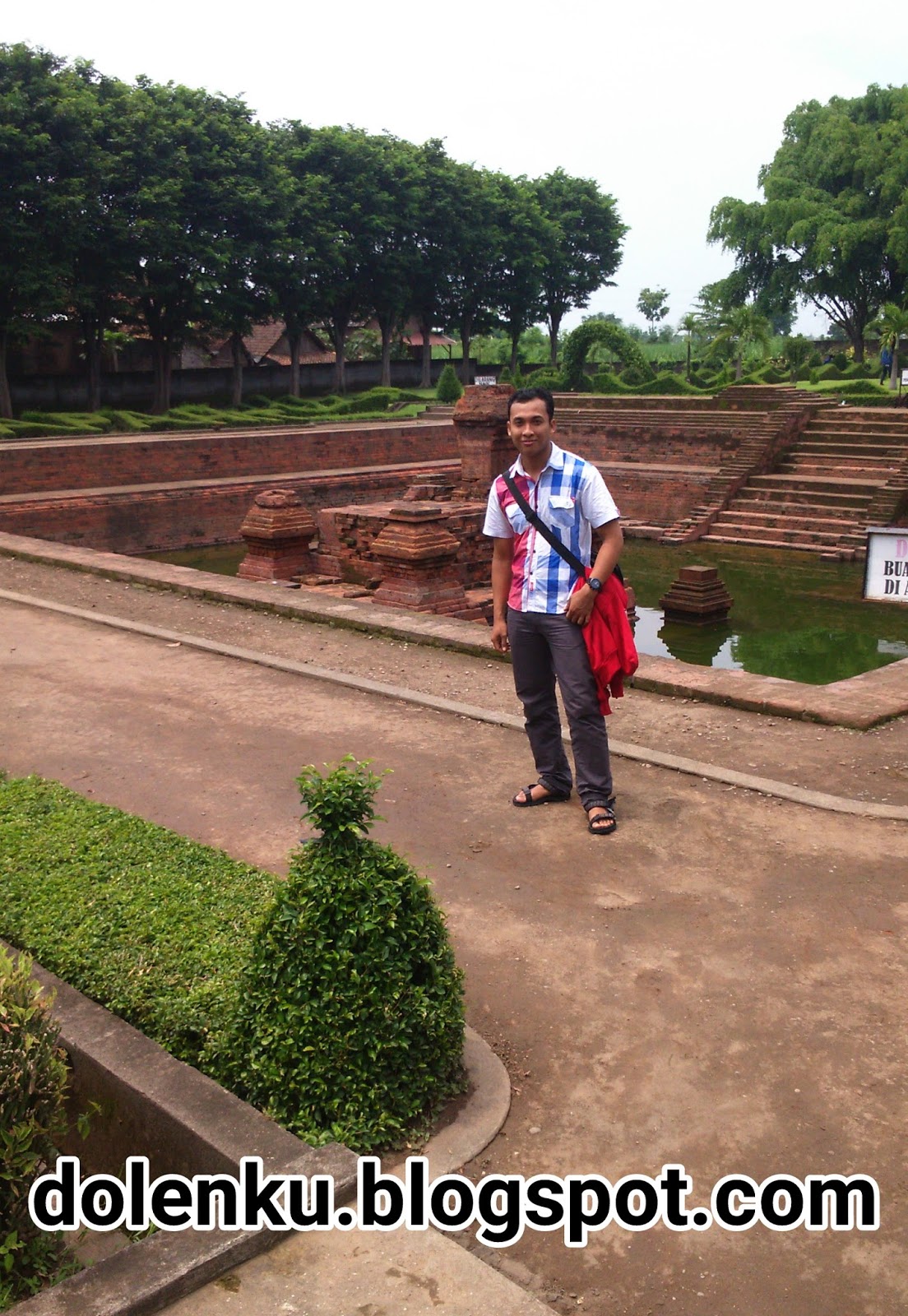 INDAHNYA CANDI TIKUS TROWULAN MOJOKERTO - WISATA JAWA TIMUR