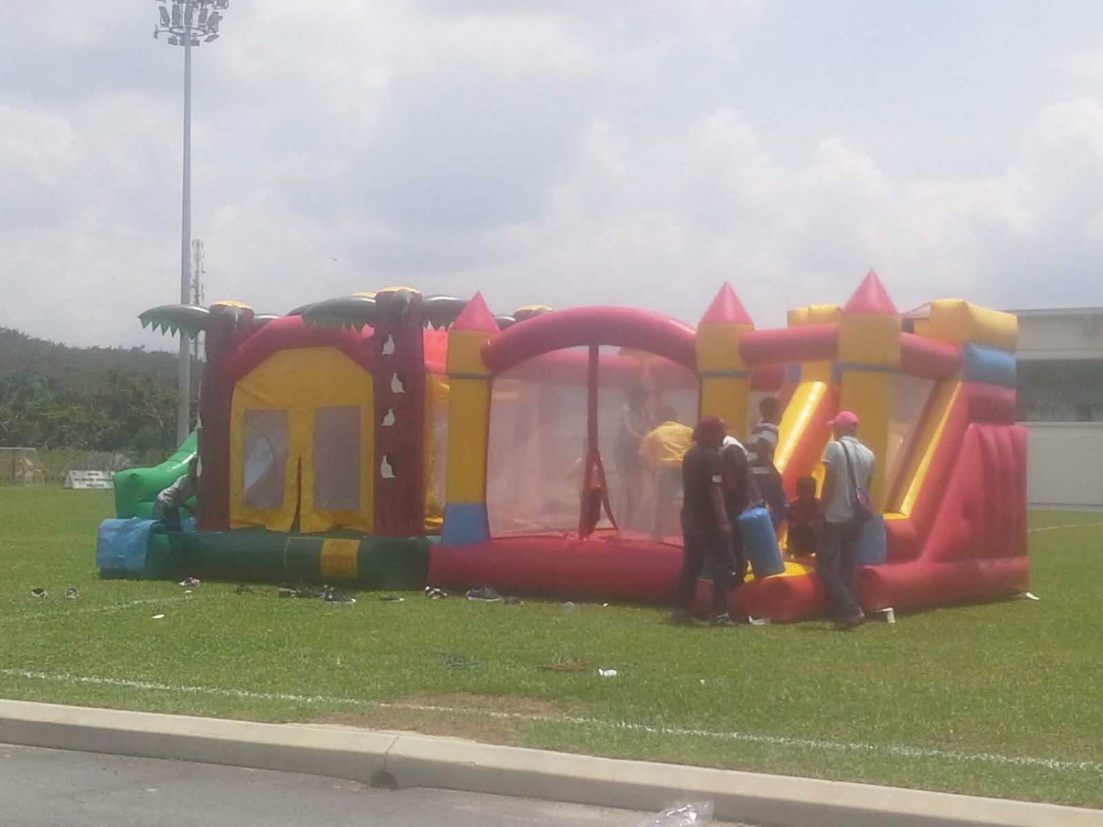 Inflatables bouncing castle Malaysia Rental Sjk Tamil Sendayan