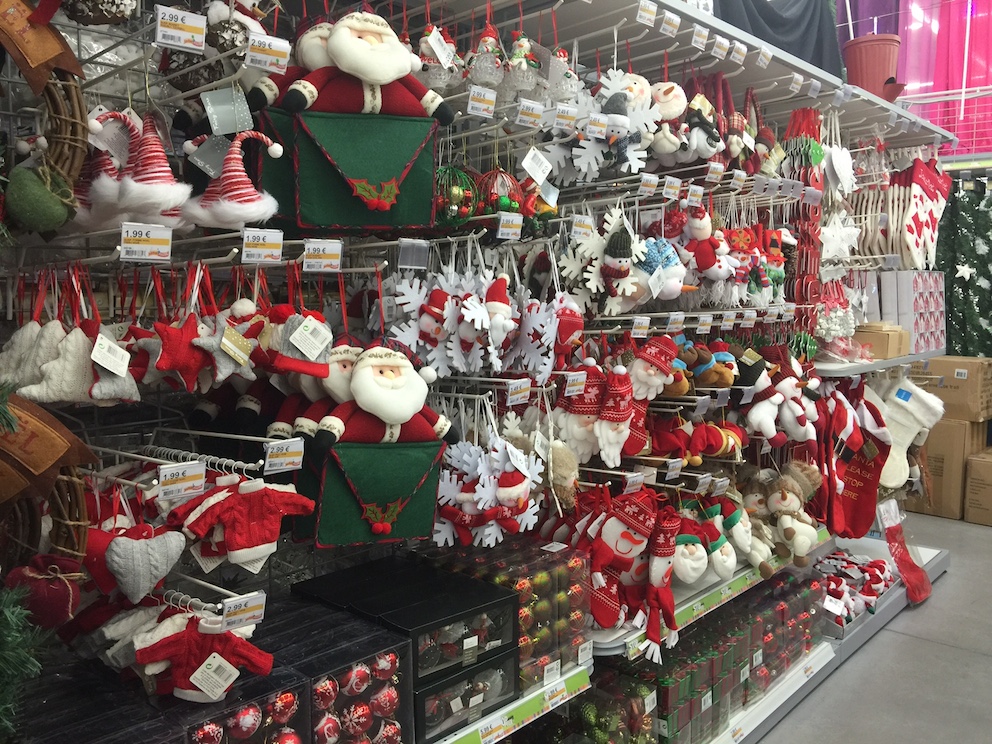 La Dynamique Peipinoise: Foir'Fouille : arrivage de décos de Noël