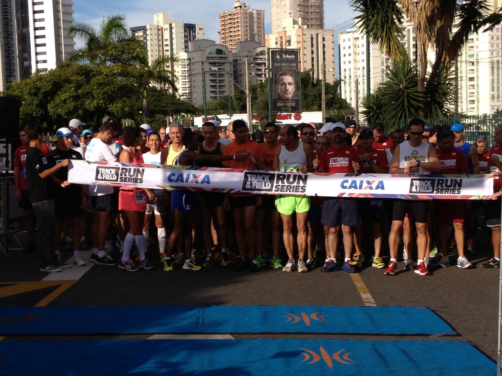 Companheiros de Corrida Track Field Run Series Flamboyant Goiania 2013