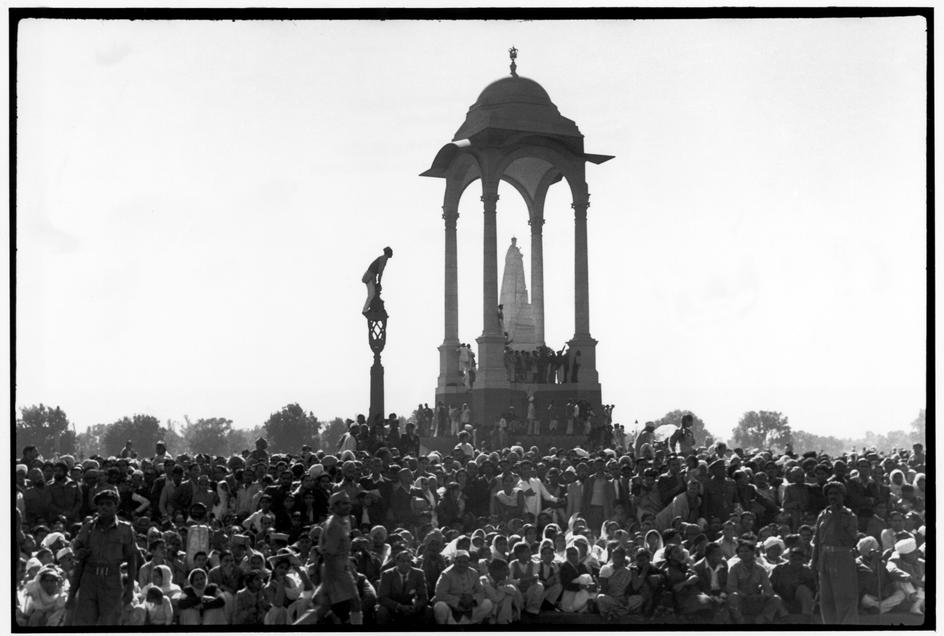 Mahatma Gandhi Funeral Procession Photos | Rare & Old Vintage Photos of Mahatma Gandhi, India (February 2, 1948)