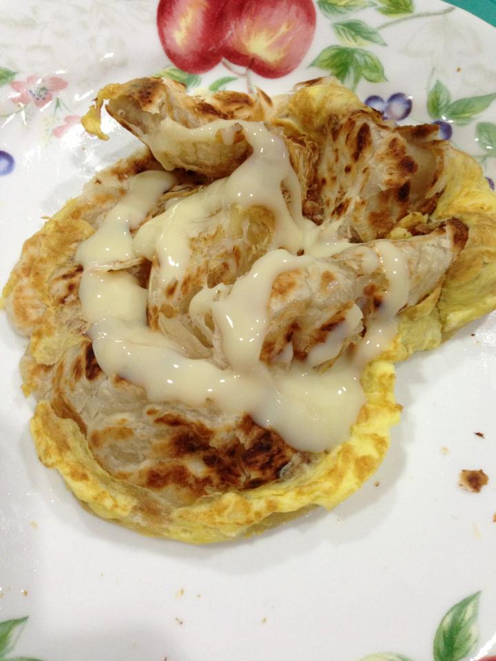 MaMa Ko's Kitchen 高妈妈小天地 Roti Canai Telor Served W/ Condensed Milk 印度
