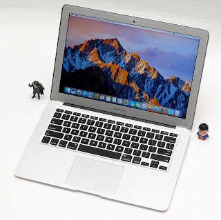 MacBook Air i5 13" Early 2015 Second