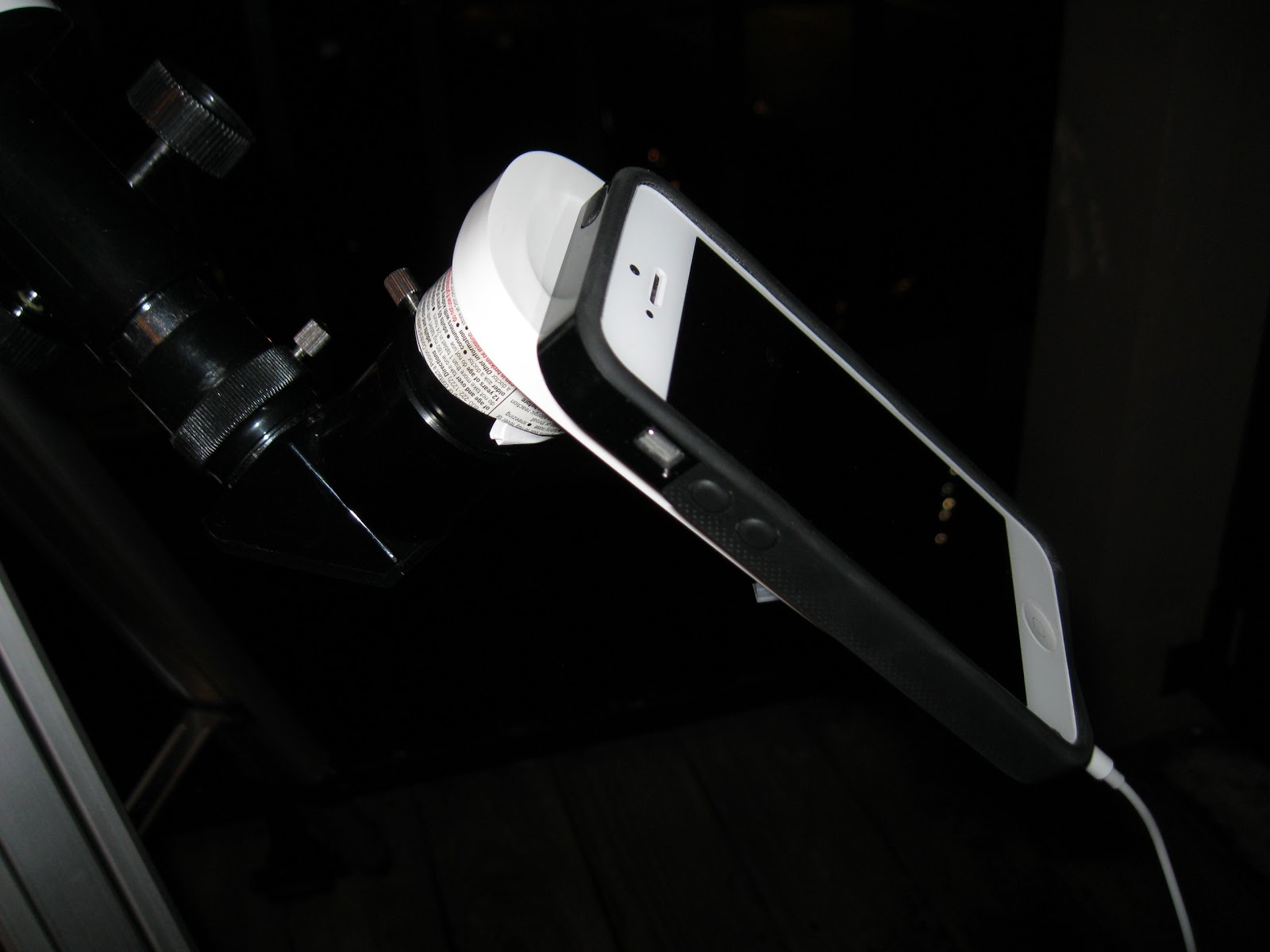 DIY Homemade iPhone Telescope Attachment Adapter Mount [Stellar