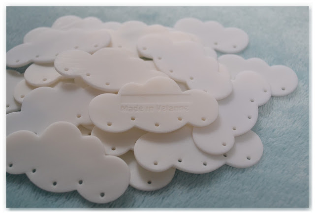 supports broches nuages en plastique blanc made in velanne