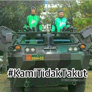 12 Meme Lucu tentang Aksi Demo Anarkis yang Dilakukan para Sopir Taxsi Blue Bird! 12 Meme Lucu tentang Aksi Demo Anarkis yang Dilakukan para Sopir Taxsi Blue Bird!