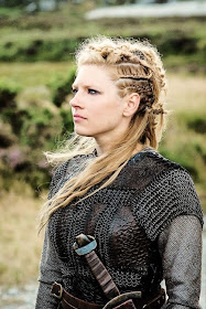 ModernSauce: Babes with shields. (And a few hot shirtless dudes.)