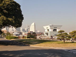 �R������