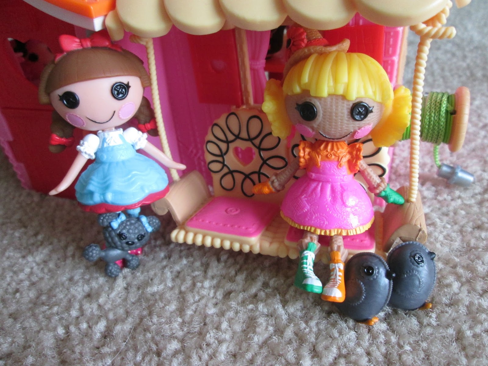 Doll Page Lalaloopsy MiniDorothy's Day