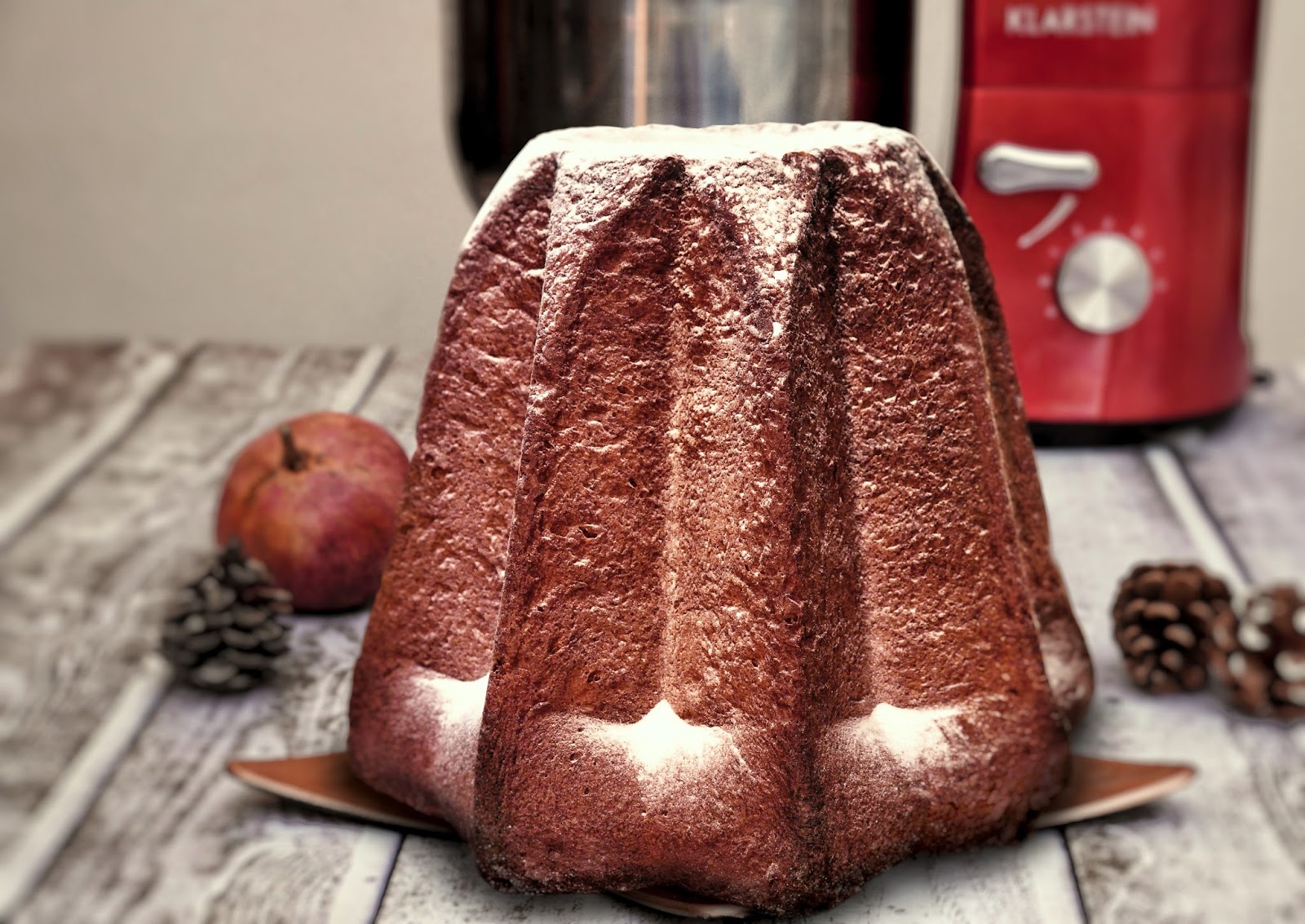 Pandoro con lievito di birra Pandoro con lievito di birra