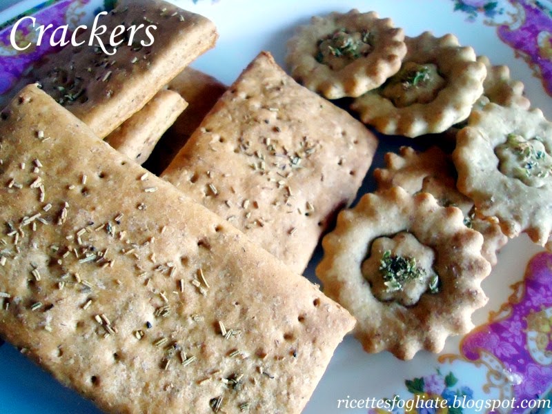crackers  fatti in casa senza lievito