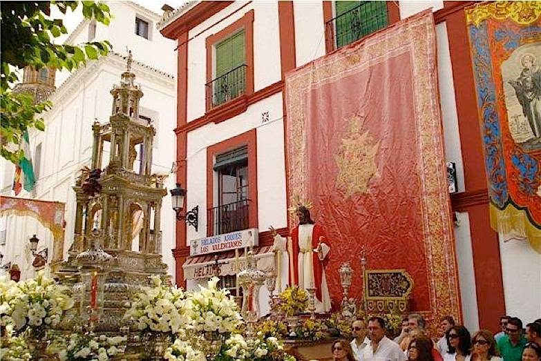 Horario, traslados e Itinerarios de la procesión del Corpus Christi de Carmona (Sevilla)