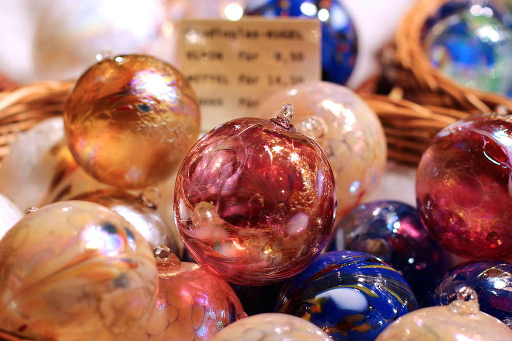 Handmade glass baubles at the Cologne Christmas Market - travel & lifestyle blog